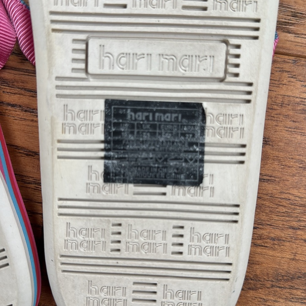 Hari Mari Dunes  Flip Flops - Picture 6 of 8